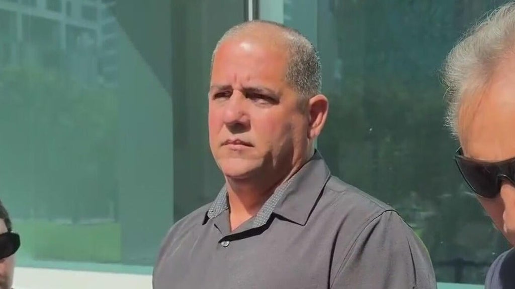 Tugboat captain involved in deadly 2025 Biscayne Bay sailboat crash faces sentencing — CBS Miami, Aventura Business news