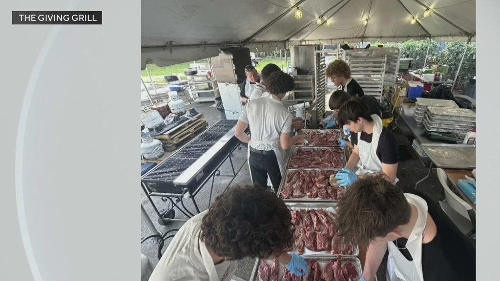 Students at a Miami high school create nonprofit going beyond just helping those in need — CBS Miami, Aventura Schools news