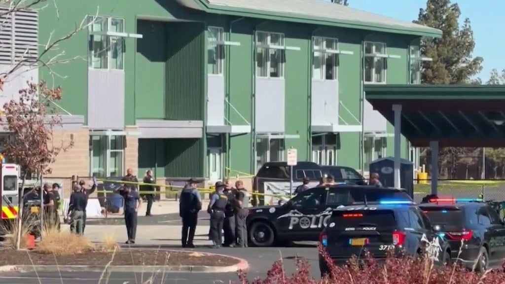 Teen shooter forces way into Oregon elementary school, kills children and teacher, police say — CBS Miami, Aventura Schools news