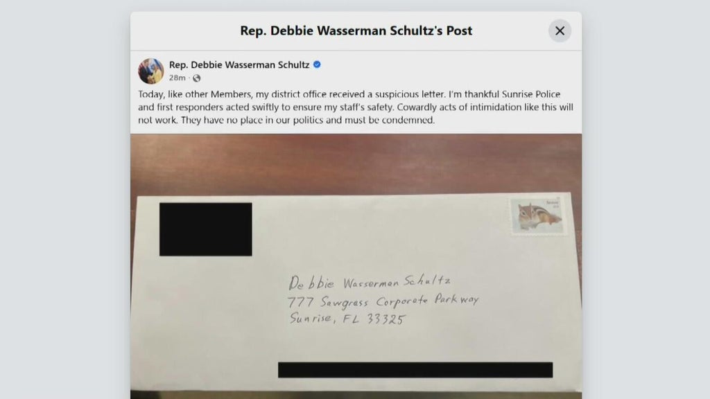 Congresswoman Debbie Wasserman-Schultz targeted by "suspicious envelope" at her Sunrise office — CBS Miami, Aventura Community news