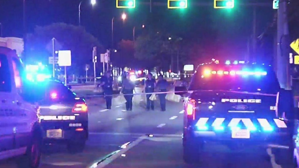 Man in Lauderhill seriously hurt in apparent hit-and-run, police say — CBS Miami, Aventura Health news