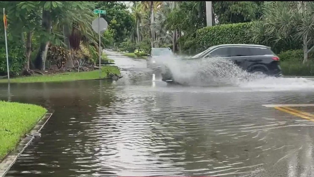 Heavy rain causes street flooding across parts of South Florida — CBS Miami, Aventura Community news