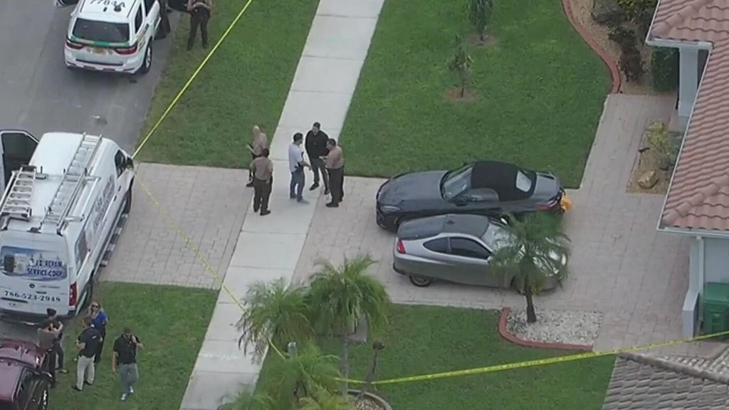 Man dead, woman hospitalized after domestic shooting in southwest Miami-Dade neighborhood, deputies say — CBS Miami, Aventura Health news