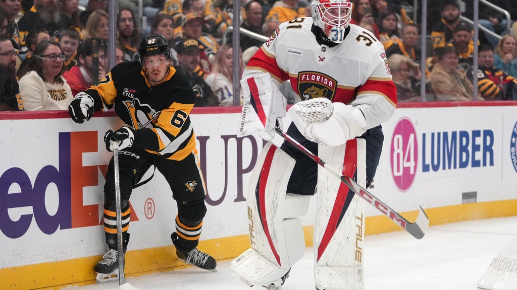 Pittsburgh Penguins blank Panthers 4-0 to spoil Florida goalie Cooper Black's record-setting NHL debut — CBS Miami, Aventura Health news