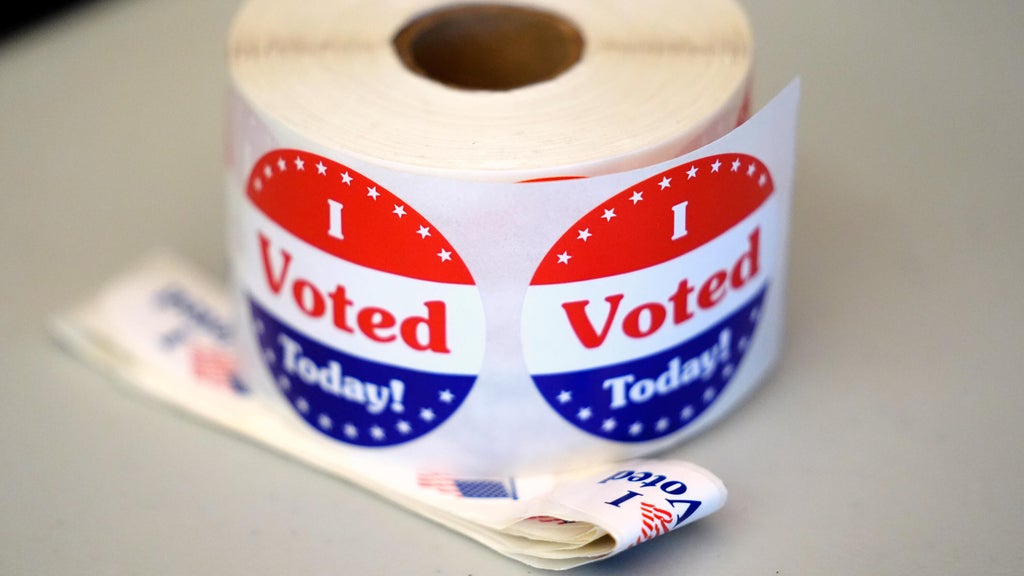 South Florida gears up ahead of early voting in the 2026 midterm elections — CBS Miami, Aventura Community news