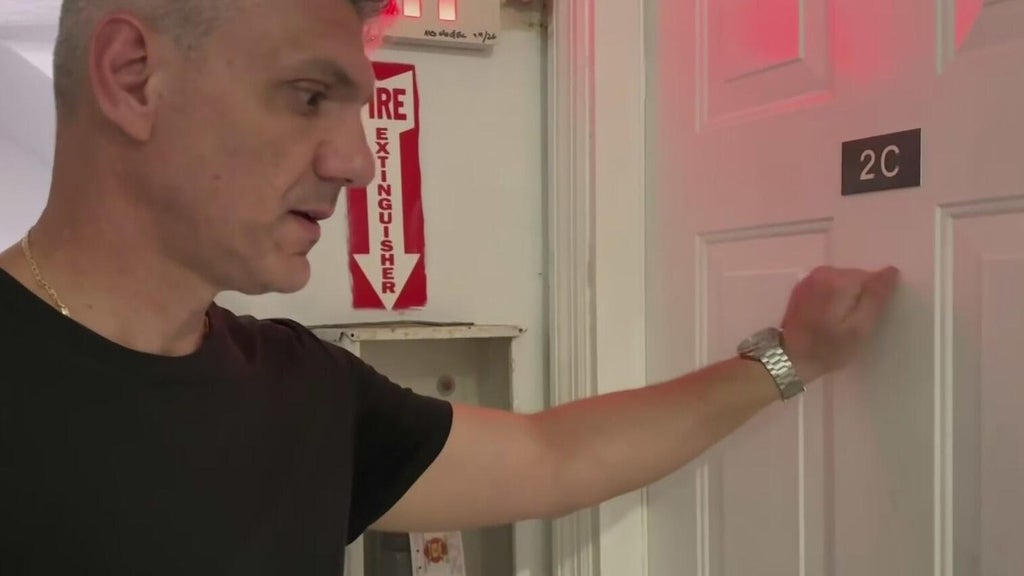 Cybersecurity expert tracks identity theft rings in South Florida — CBS Miami, Aventura Technology news