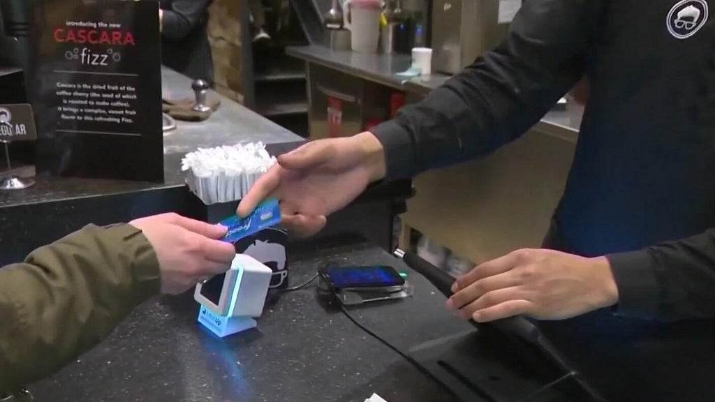 Now is the time to budget so holiday spending can be planned, paid without breaking the bank — CBS Miami, Aventura Community news