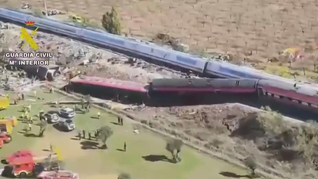 Dozens killed after collision with 2 high-speed trains in Spain — Aventura Community news