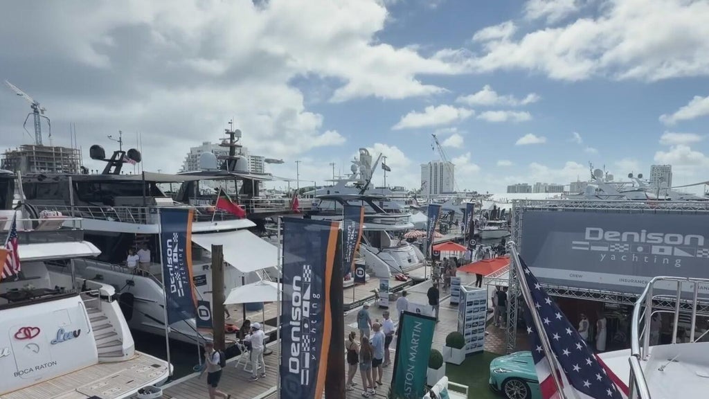 How are flooded streets from king tides affecting the opening of the Fort Lauderdale Boat Show? — Aventura Community news