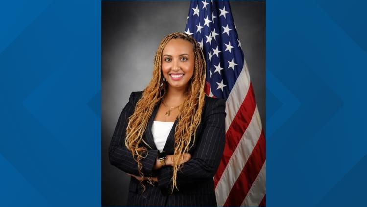 Top Dallas police civilian media official under criminal investigation over alleged incident with motorist — KENS 5 (San Antonio), Aventura Community news