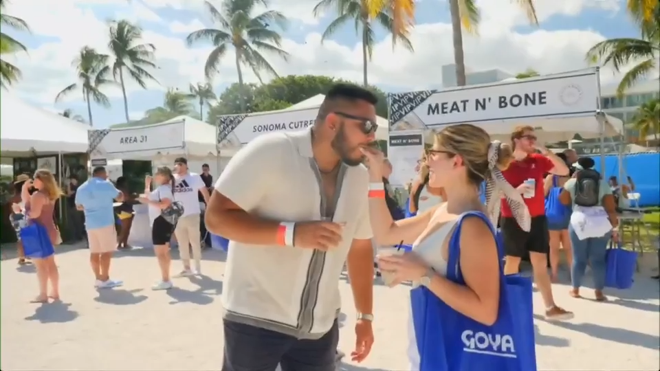 14th annual SoBe Seafood Fest brings 4 days of shellfish dinners and cooking showdowns on the sand — WSVN Entertainment, Aventura Dining news