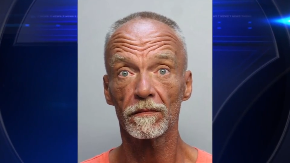 Authorities arrest 57-year-old in connection to smash-and-grab burglary of Miami Beach restaurant — WSVN 7 Miami-Dade, Aventura Dining news