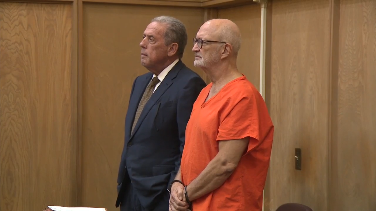 67-year-old pleads guilty to DUI manslaughter charges after crashing through wall of home, fatally striking elderly man — WSVN 7 Miami-Dade, Aventura Community news