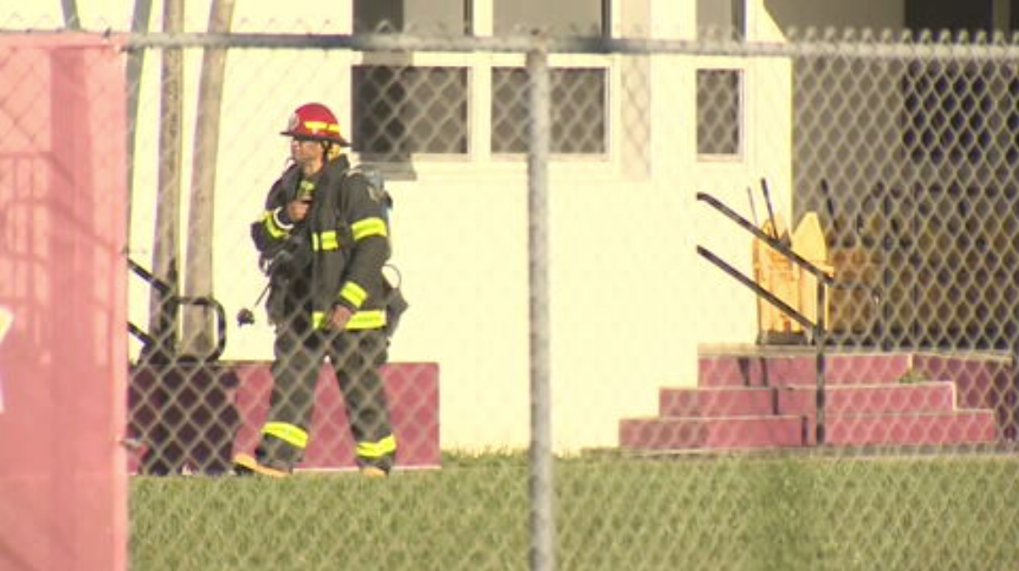 Gas leak prompts evacuation at Auburndale Elementary in Miami — WSVN 7 Miami-Dade