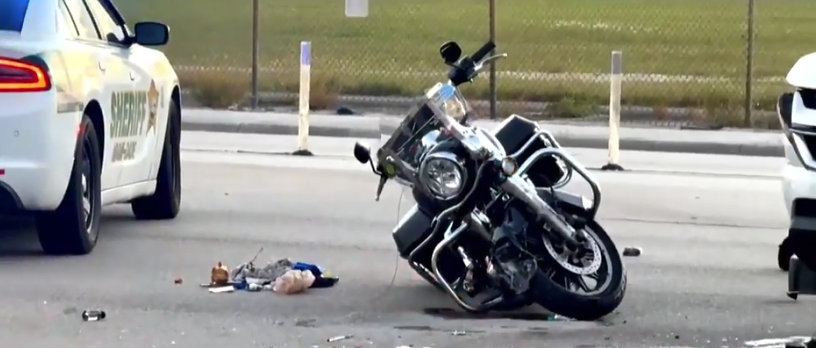 Motorcyclist airlifted after collision with vehicle in NW Miami-Dade; SB Red Road shut down at Miami Lakes Drive — WSVN 7 Miami-Dade, Aventura Health news
